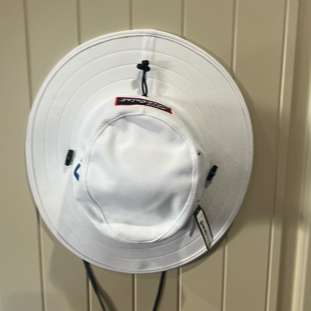 Titleist wide brim “Aussie Hat”. NWT.